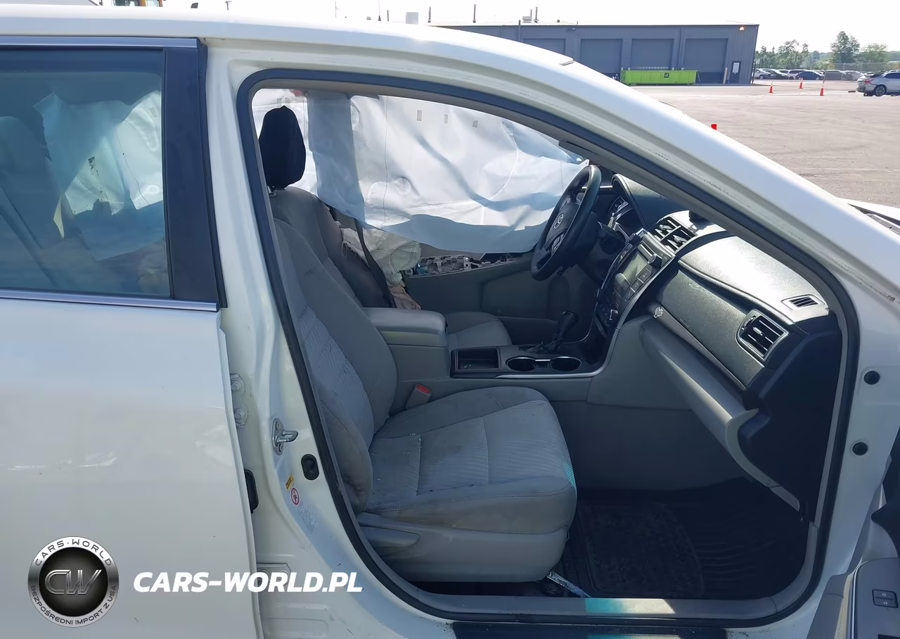 2016 Toyota Camry Le VIN:4T1BF1FK9GU568042 - 5