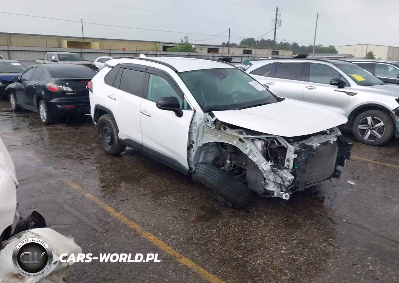 2021 Toyota Rav4 Le – zdjęcie 1 z 17