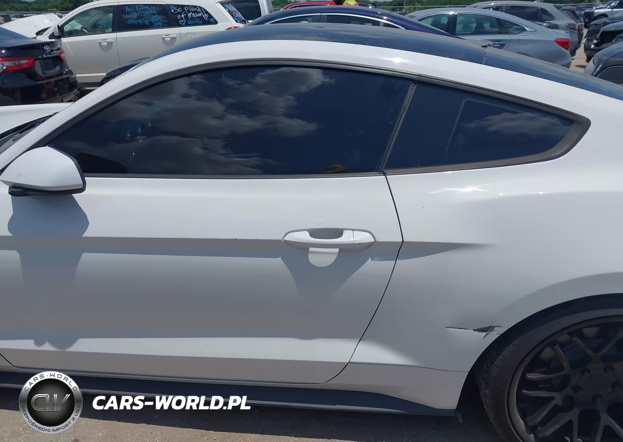 2015 Ford Mustang V6 VIN:1FA6P8AM4F5399602 - 14