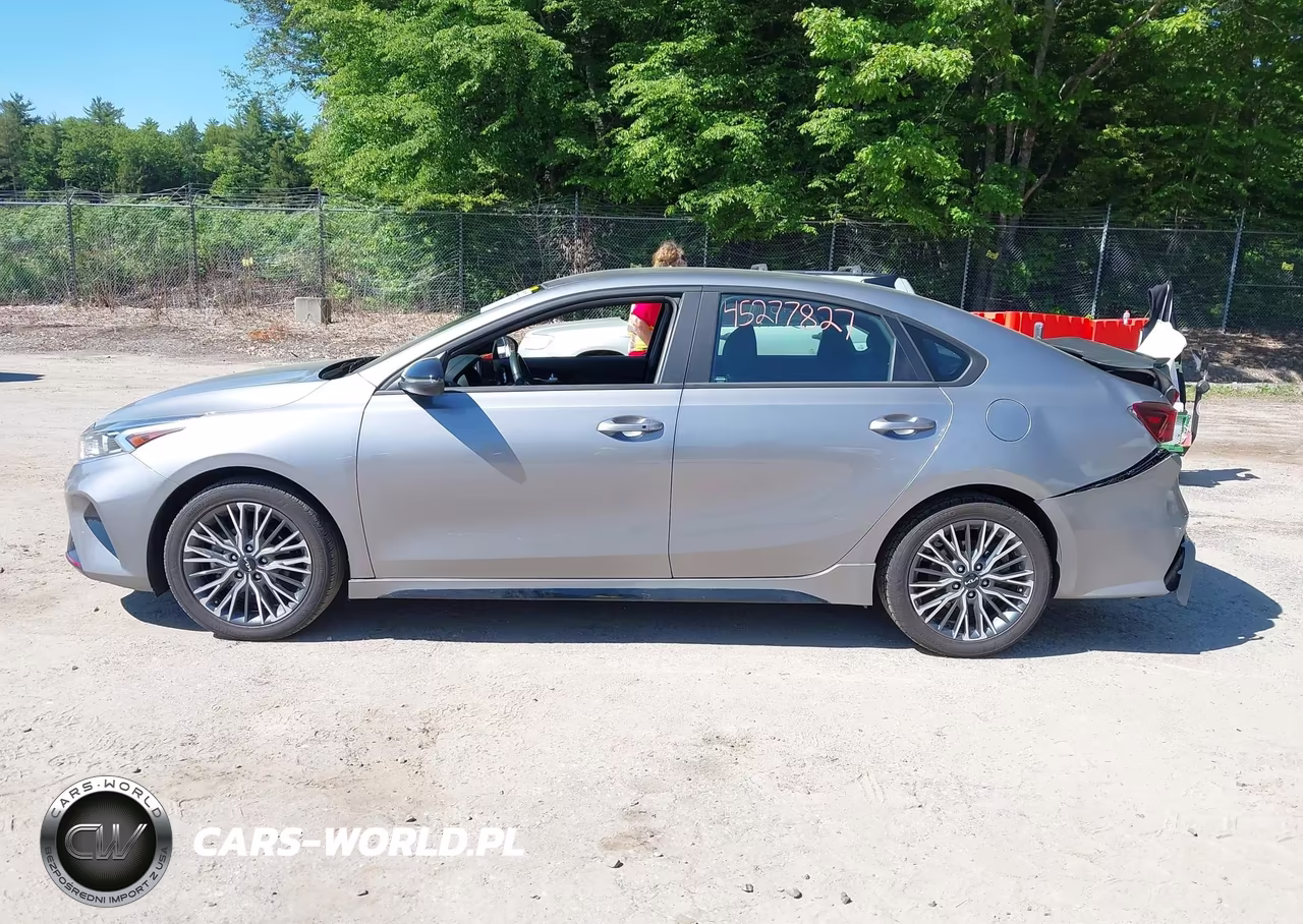 2023 Kia Forte Gt-Line VIN:3KPF54ADXPE542339 - 14