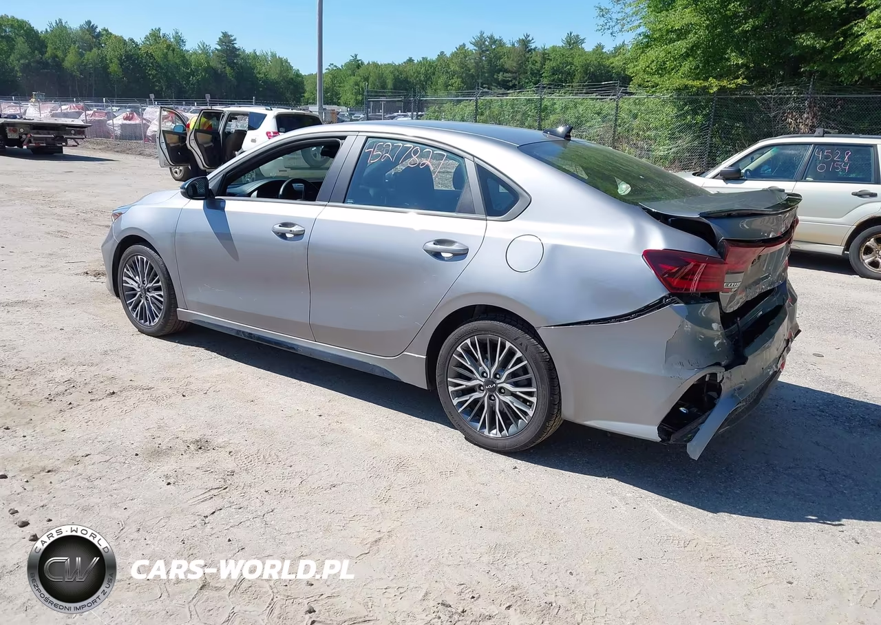 2023 Kia Forte Gt-Line VIN:3KPF54ADXPE542339 - 3