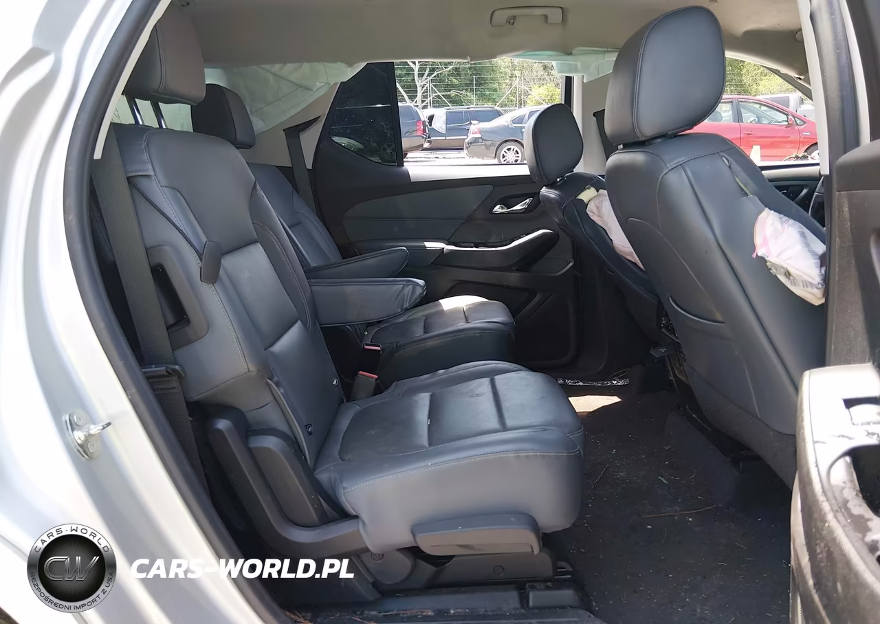 2019 Chevrolet Traverse Premier VIN:1GNERKKW3KJ105967 - 8