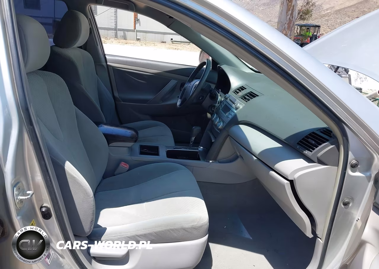 2009 Toyota Camry Le VIN:4T4BE46K39R125513 - 5