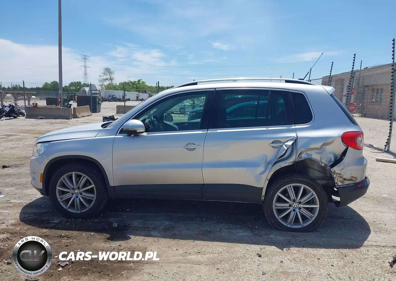 2010 Volkswagen Tiguan Se VIN:WVGAV7AX4AW509089 - 14