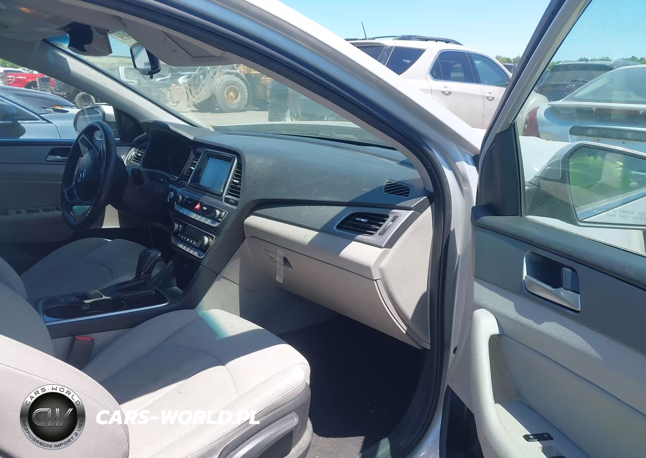2019 Hyundai Sonata Sel VIN:5NPE34AF5KH763919 - 5