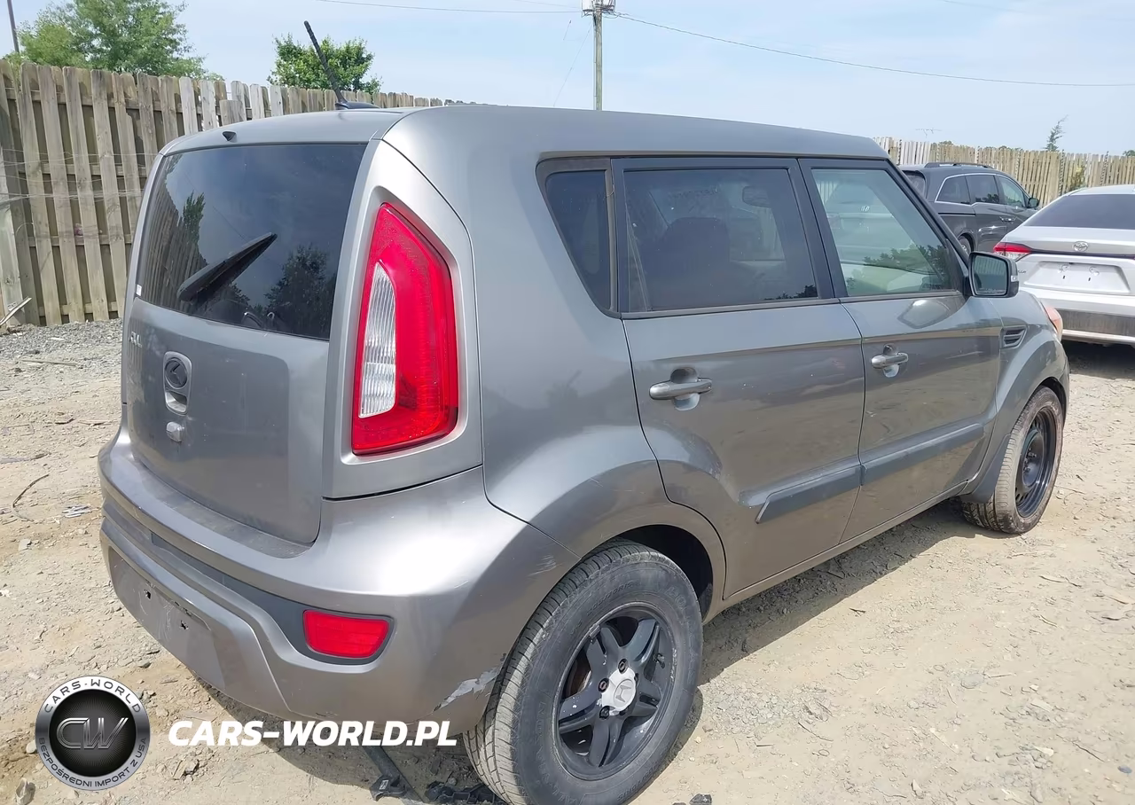 2013 Kia Soul ! VIN:KNDJT2A6XD7521640 - 4