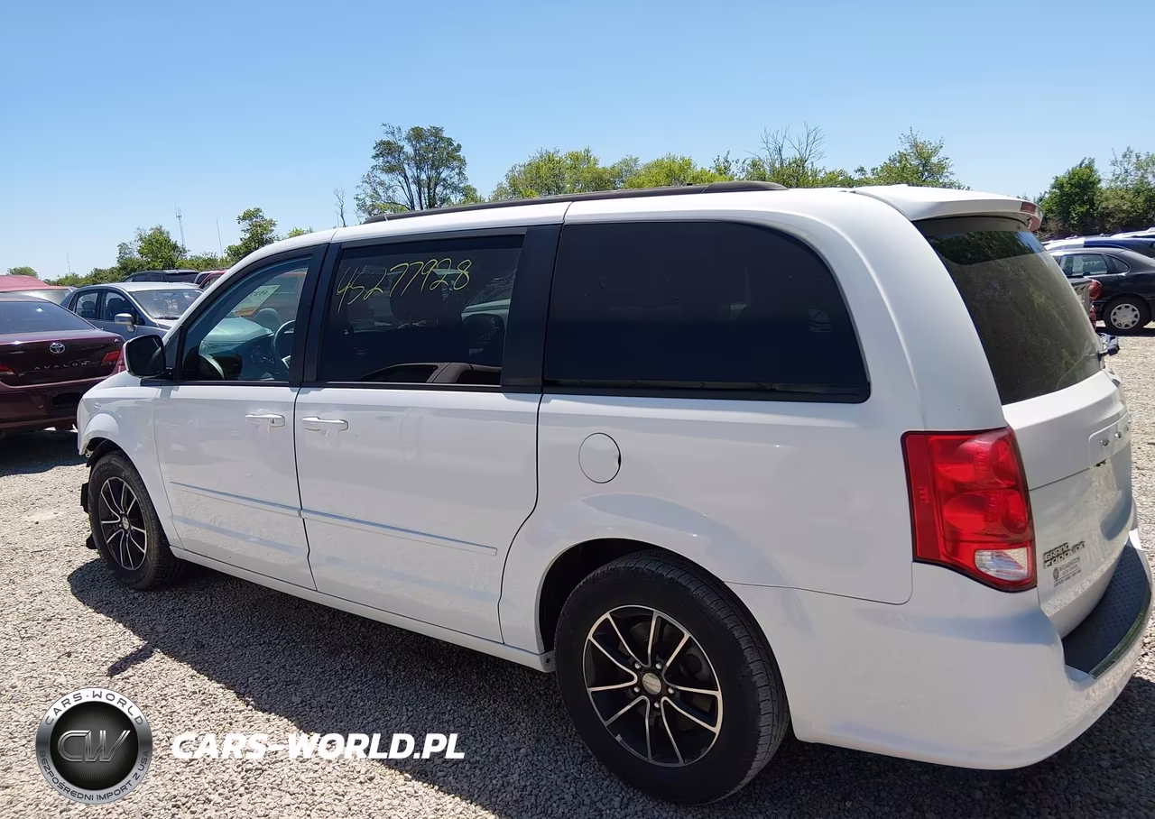2017 Dodge Grand Caravan Gt VIN:2C4RDGEG7HR789985 - 15