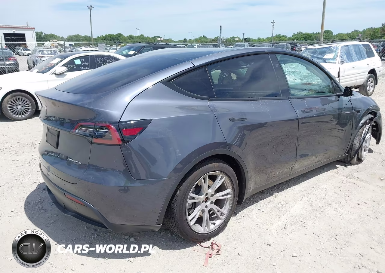 2023 Tesla Model Y Awd-Long Range Dual Motor All-Wheel Drive VIN:7SAYGDEE0PF887303 - 4