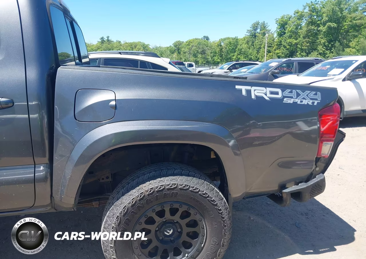 2016 Toyota Tacoma Trd Sport VIN:3TMCZ5AN0GM019875 - 17