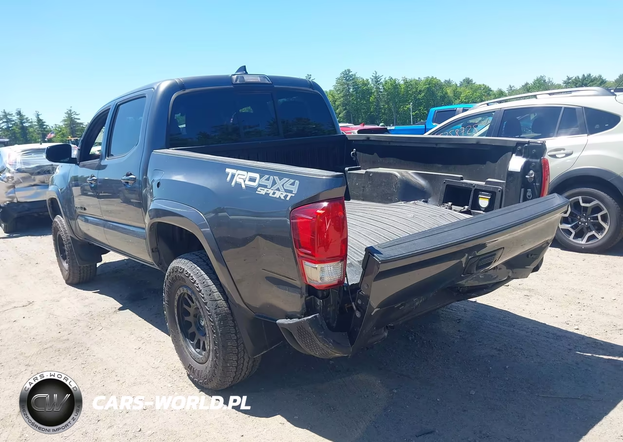 2016 Toyota Tacoma Trd Sport VIN:3TMCZ5AN0GM019875 - 3