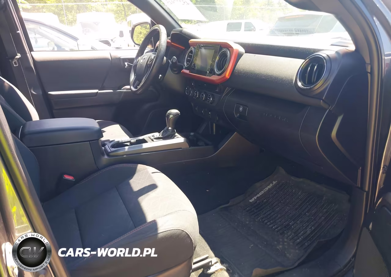 2016 Toyota Tacoma Trd Sport VIN:3TMCZ5AN0GM019875 - 5