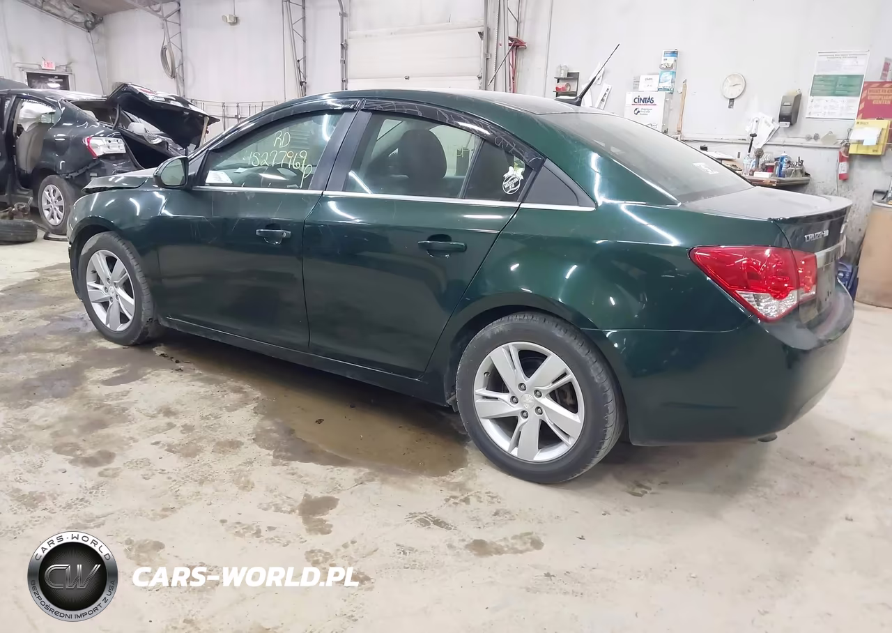 2014 Chevrolet Cruze Diesel VIN:1G1P75SZ4E7165687 - 3