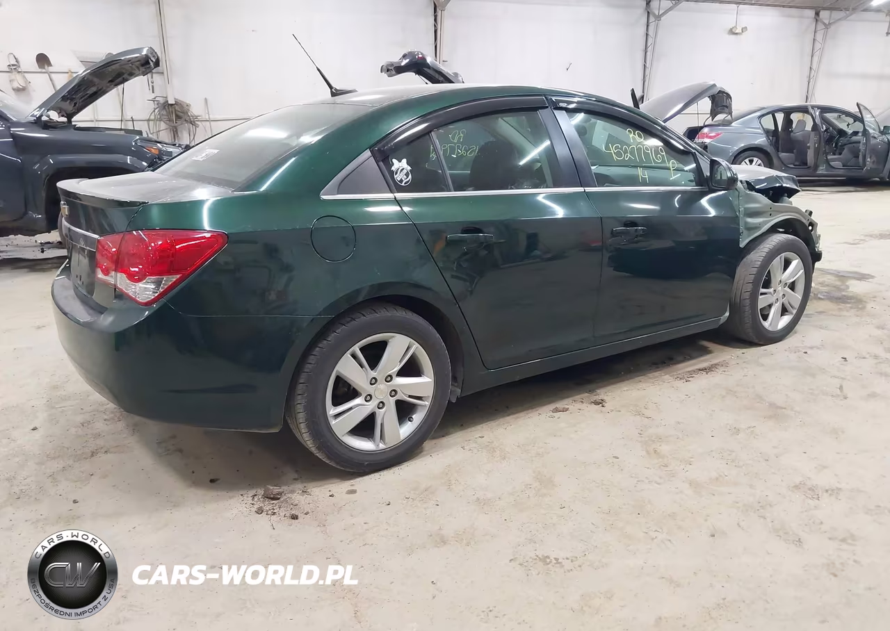 2014 Chevrolet Cruze Diesel VIN:1G1P75SZ4E7165687 - 4