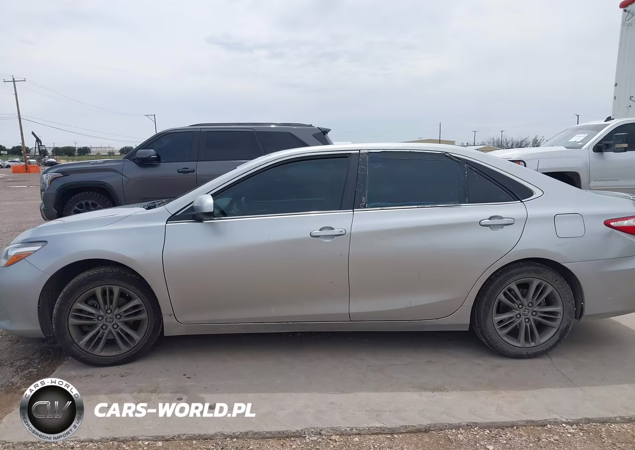 2015 Toyota Camry Se VIN:4T1BF1FK3FU496916 - 13