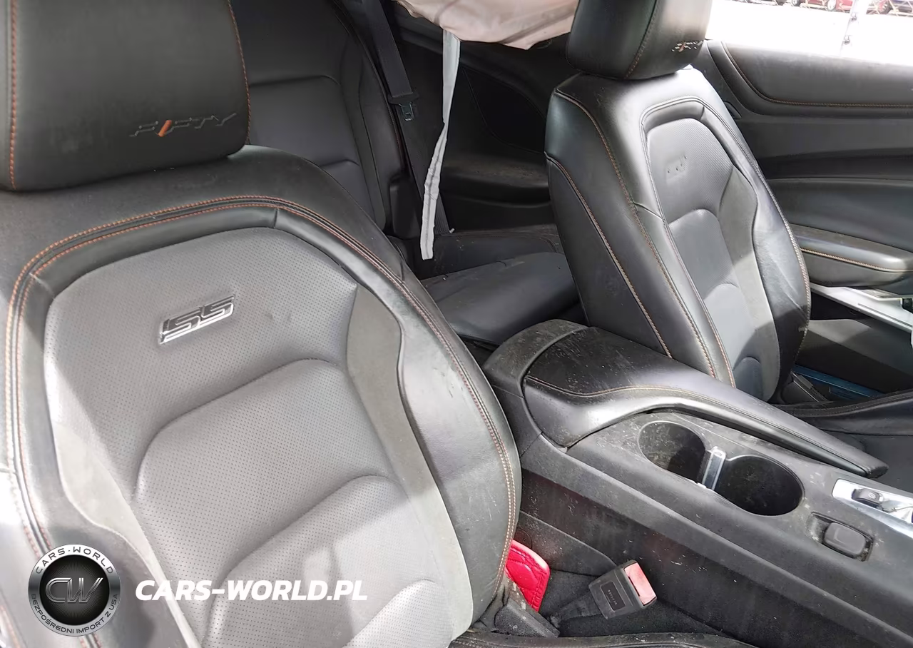 2017 Chevrolet Camaro 1Ss VIN:1G1FE1R73H0165532 - 8
