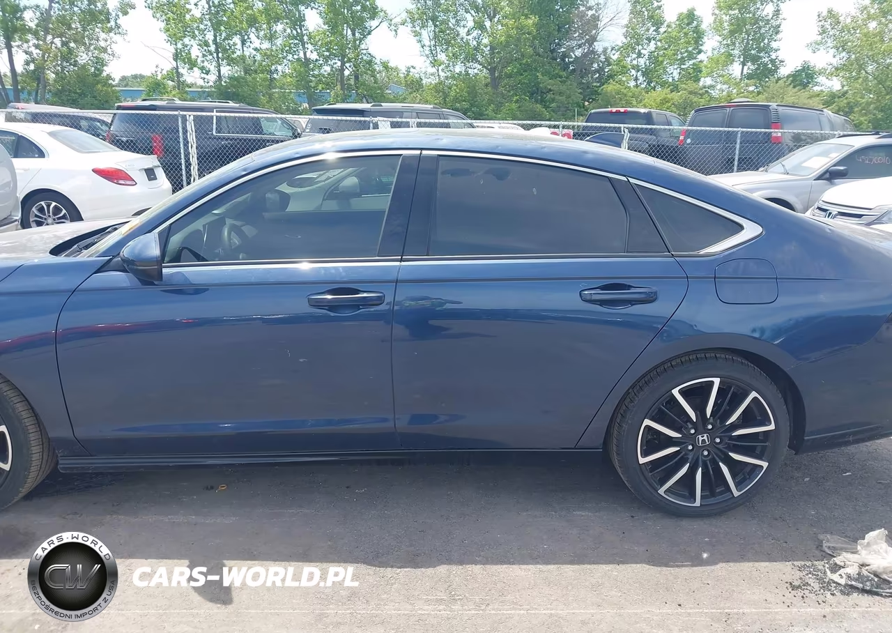 2025 Honda Accord Hybrid Touring VIN:1HGCY2F81SA061094 - 14