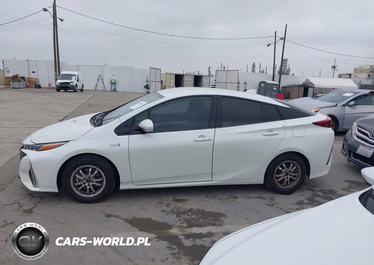2020 Toyota Prius Prime Xle VIN:JTDKARFP9L3143126 - 14