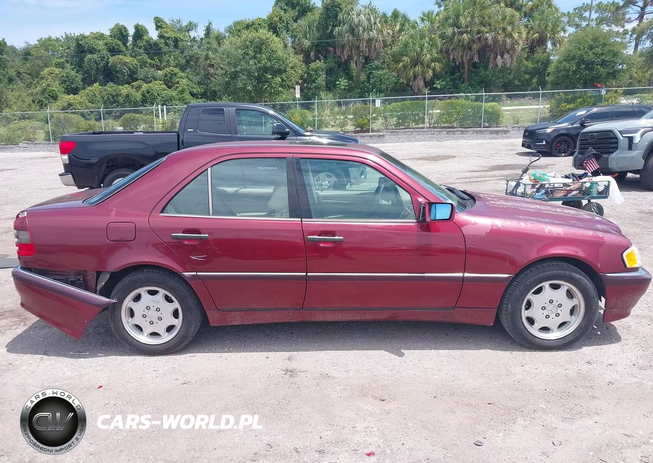 1999 Mercedes-Benz C 230 Kompressor VIN:WDBHA24G6XA663496 - 13