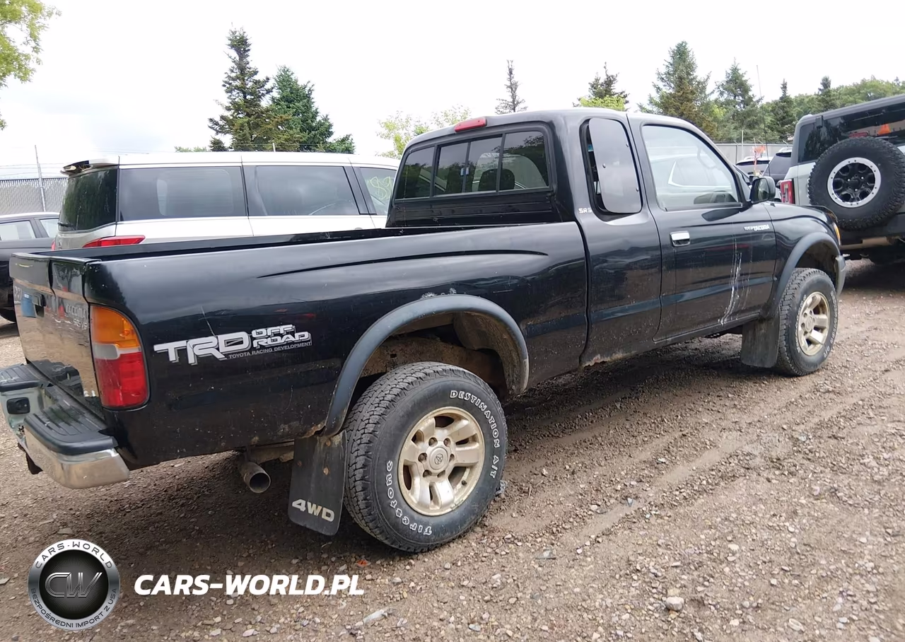 1999 Toyota Tacoma VIN:4TAWN72N6XZ532643 - 4
