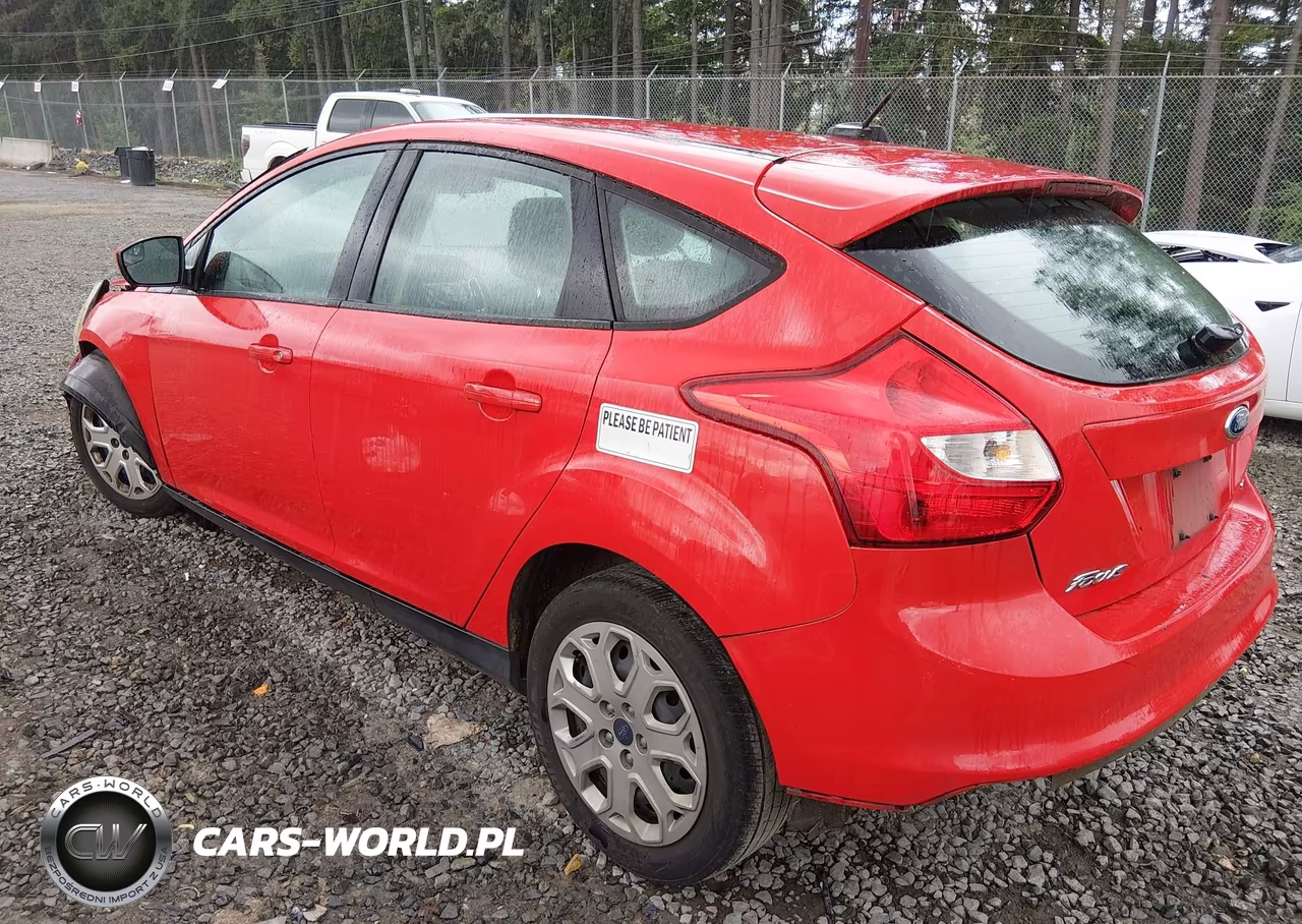 2012 Ford Focus Se VIN:1FAHP3K20CL176201 - 3