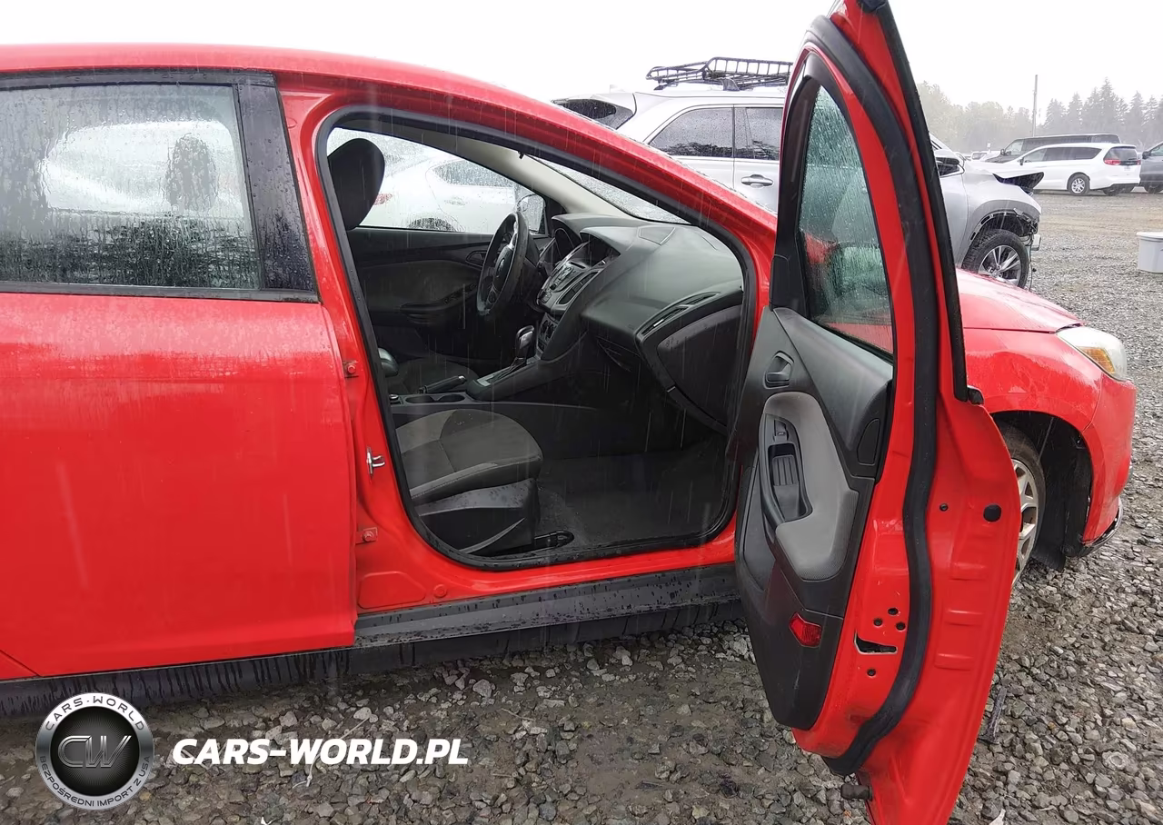 2012 Ford Focus Se VIN:1FAHP3K20CL176201 - 5