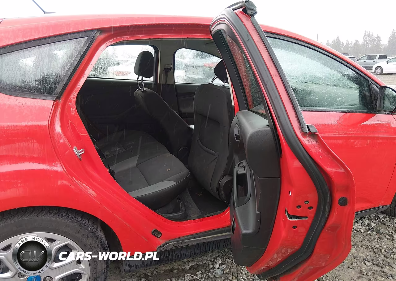 2012 Ford Focus Se VIN:1FAHP3K20CL176201 - 8