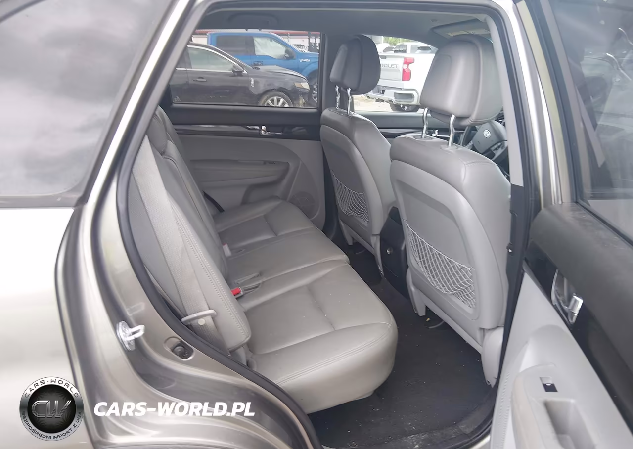 2011 Kia Sorento Lx VIN:5XYKT3A10BG027687 - 8