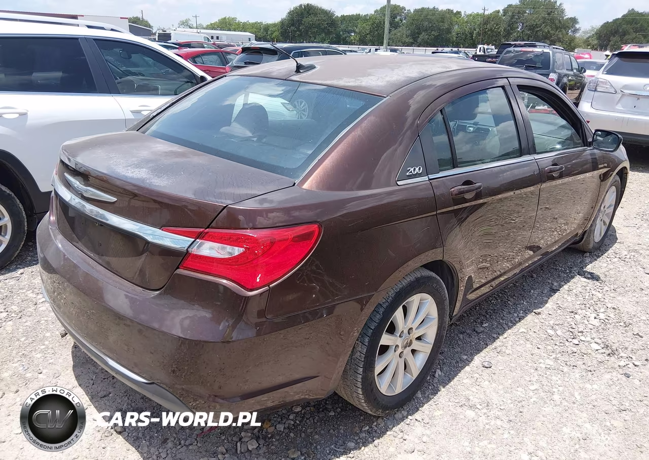 2012 Chrysler 200 Touring VIN:1C3CCBBB3CN241674 - 4