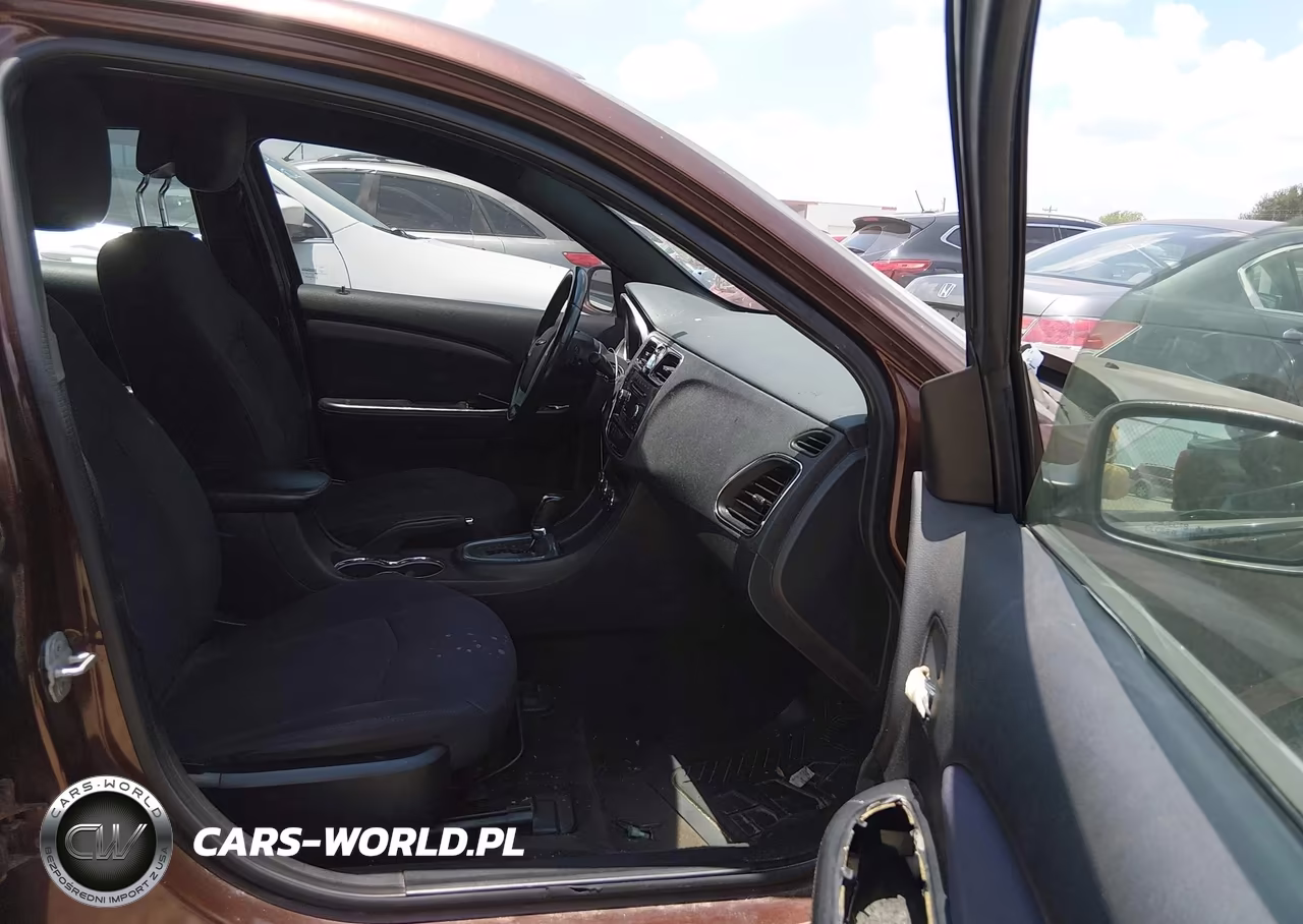 2012 Chrysler 200 Touring VIN:1C3CCBBB3CN241674 - 5