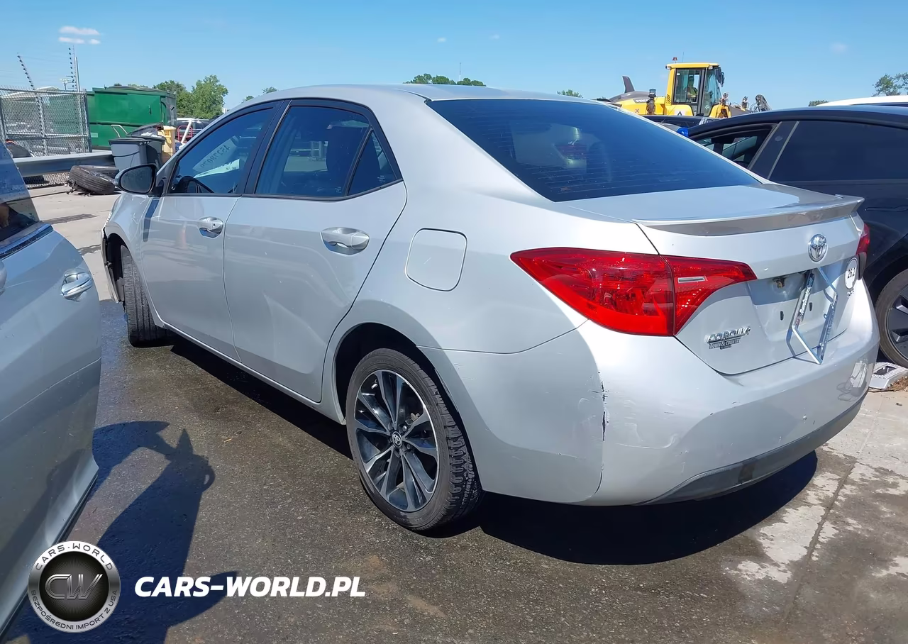 2019 Toyota Corolla Se VIN:5YFBURHEXKP869666 - 3