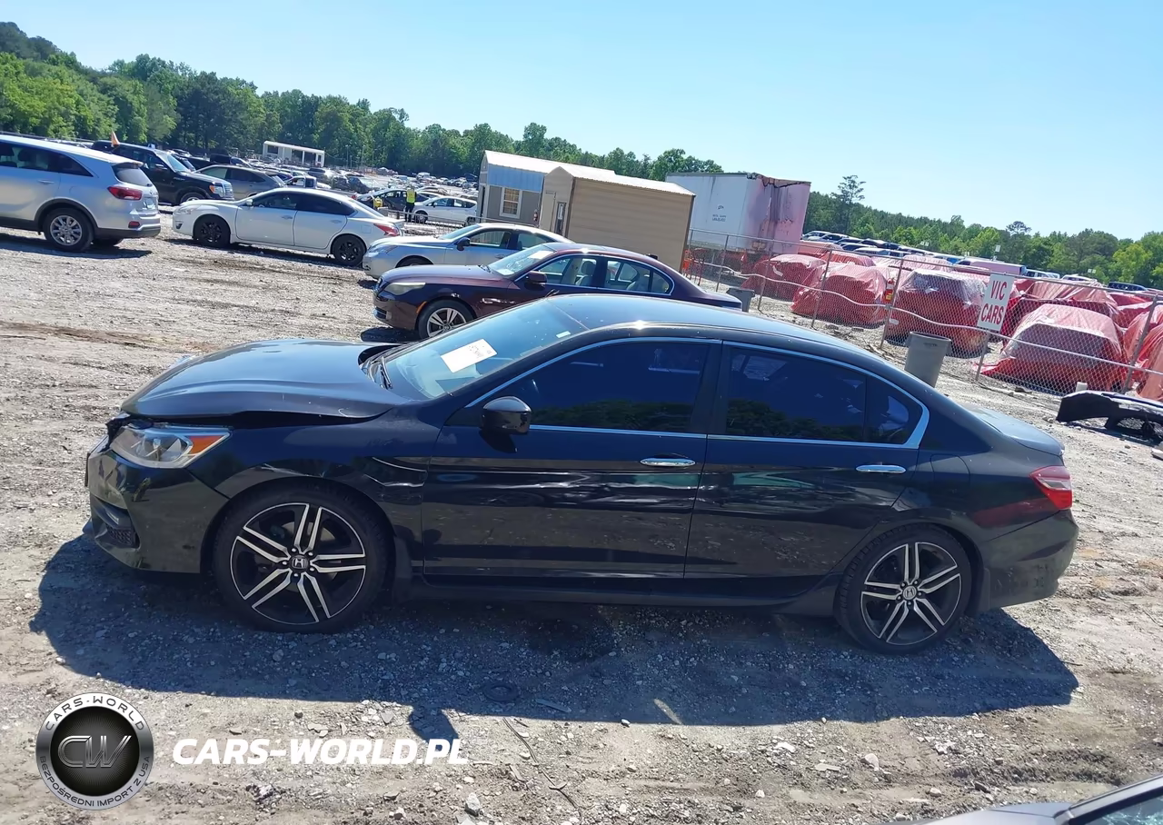 2017 Honda Accord Sport VIN:1HGCR2F5XHA283452 - 14