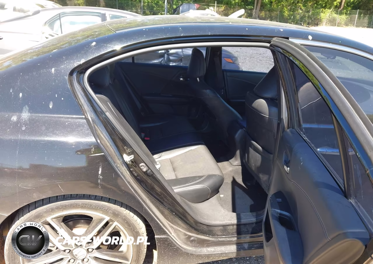 2017 Honda Accord Sport VIN:1HGCR2F5XHA283452 - 8