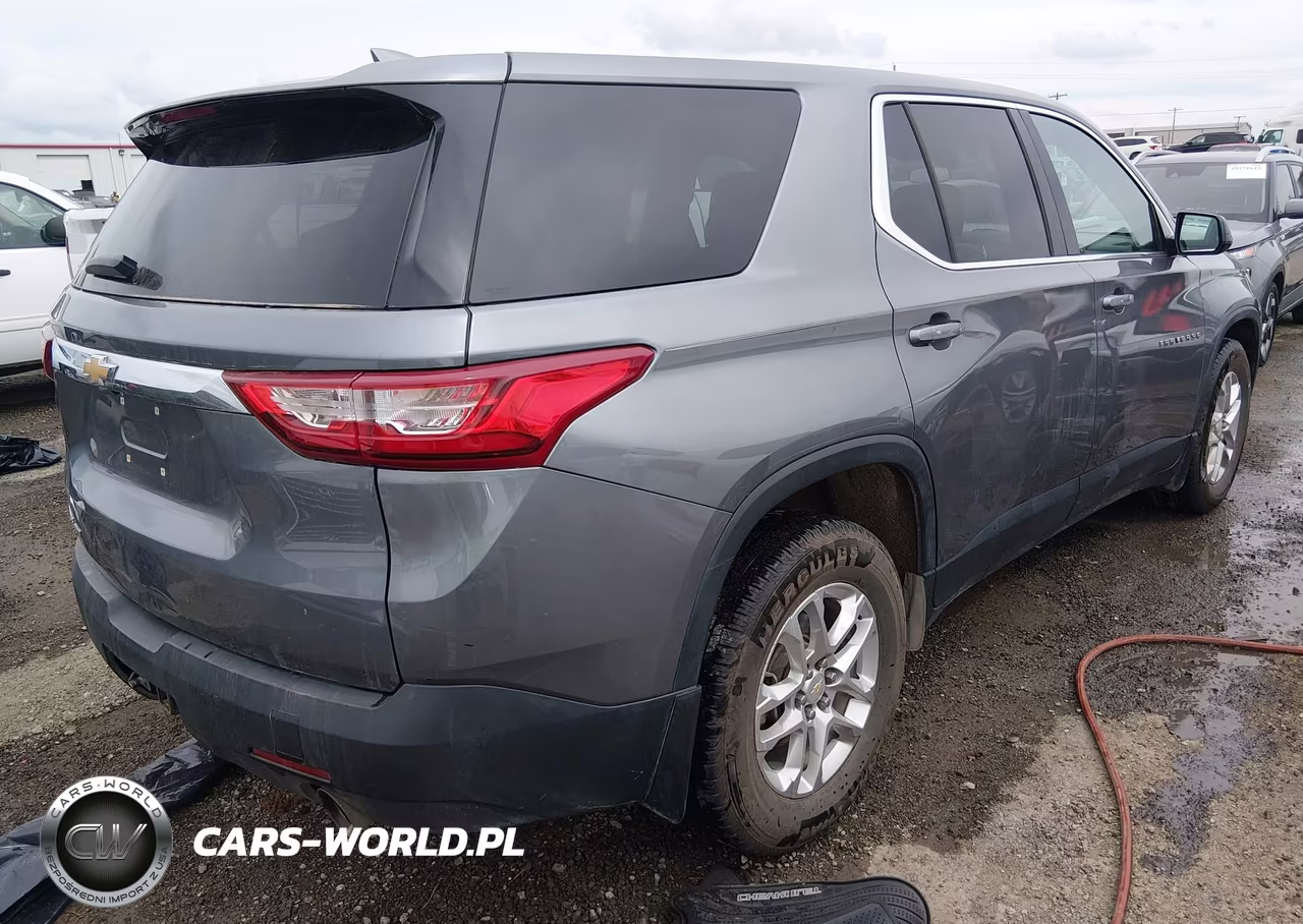 2018 Chevrolet Traverse Ls VIN:1GNEVFKW4JJ204279 - 4