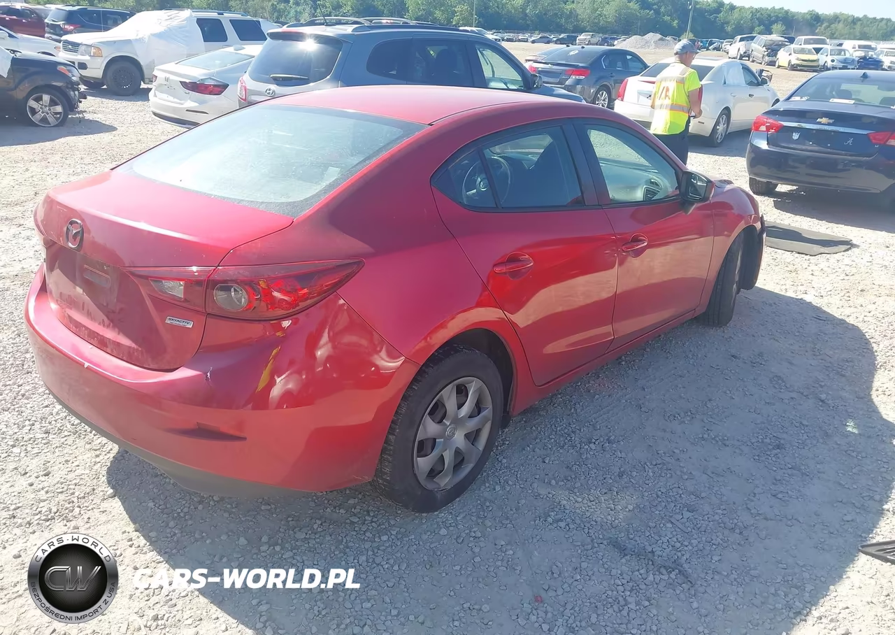 2015 Mazda Mazda3 I Sport VIN:3MZBM1U74FM129811 - 4