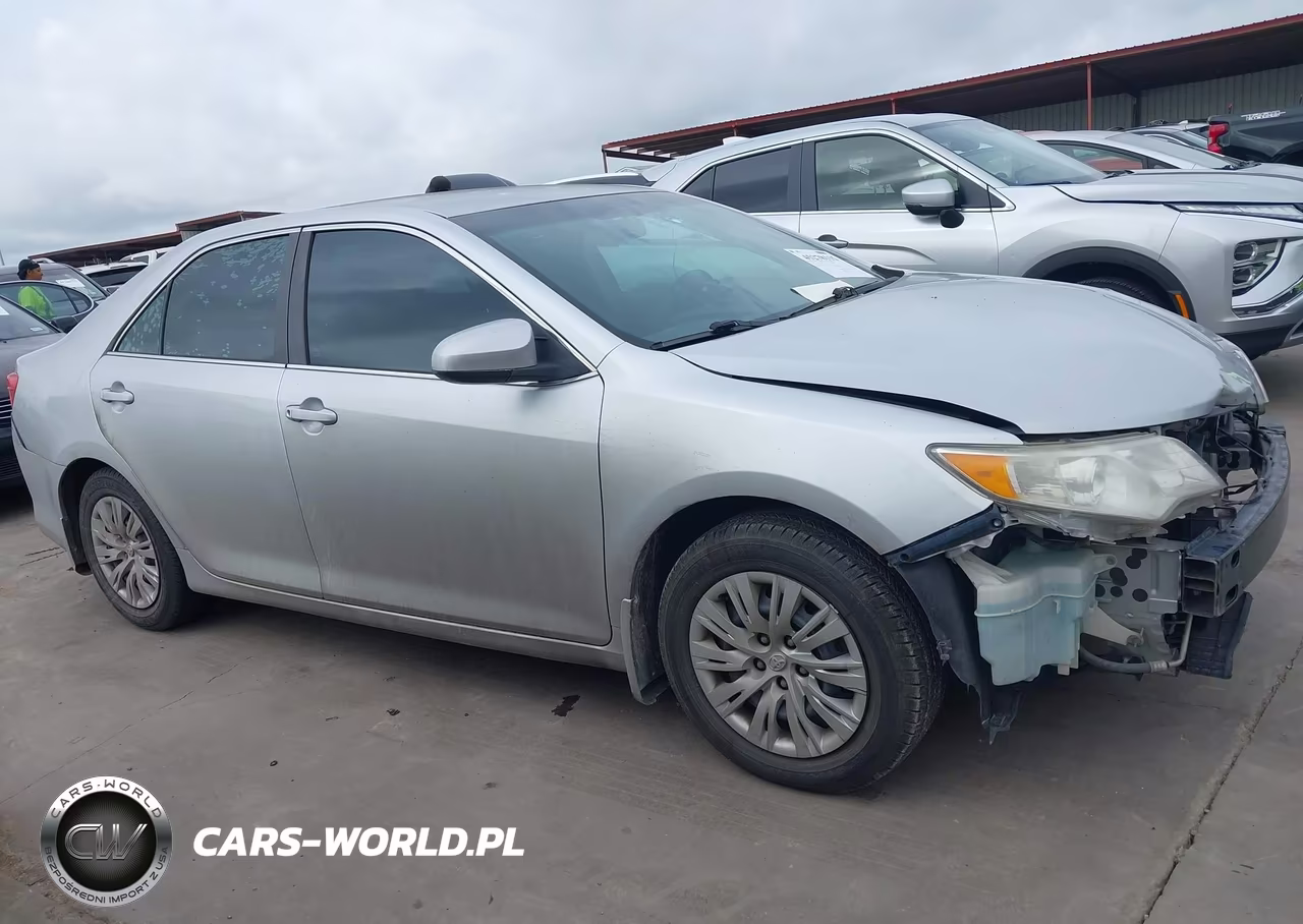 2014 Toyota Camry L VIN:4T4BF1FK7ER436173 - 12