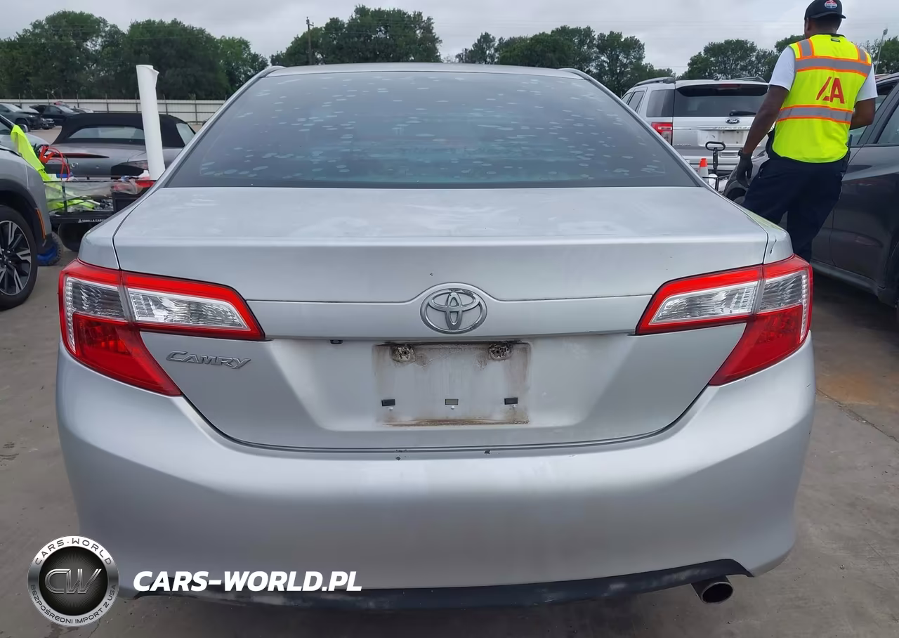 2014 Toyota Camry L VIN:4T4BF1FK7ER436173 - 15