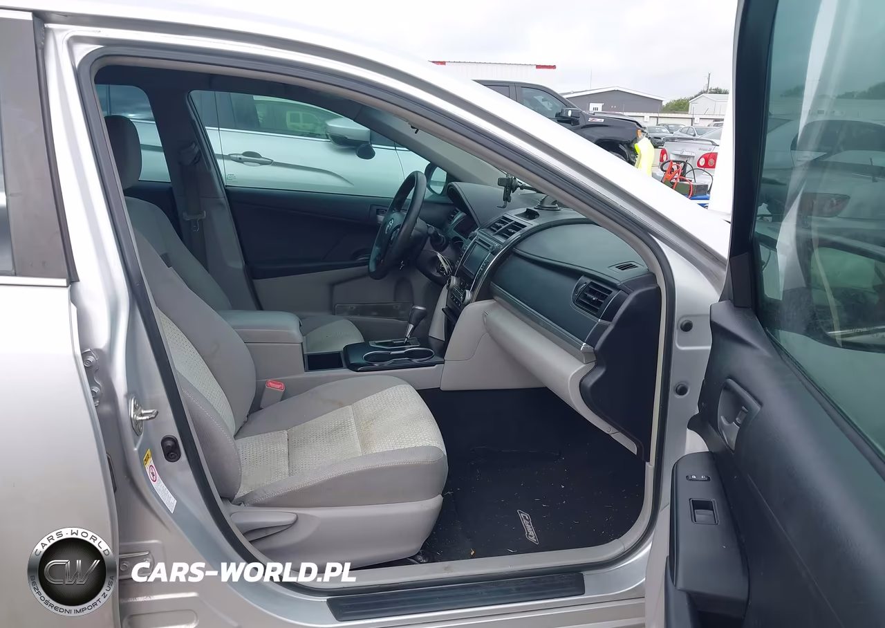 2014 Toyota Camry L VIN:4T4BF1FK7ER436173 - 5