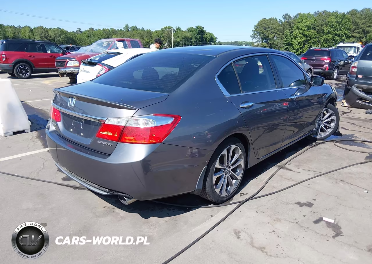 2015 Honda Accord Sport VIN:1HGCR2F58FA254335 - 4