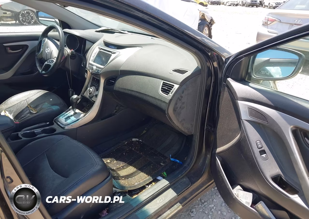 2012 Hyundai Elantra Limited VIN:5NPDH4AE6CH142369 - 5
