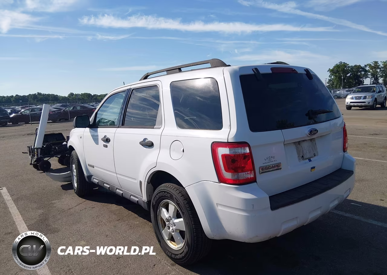2008 Ford Escape Xlt VIN:1FMCU03118KB68800 - 3