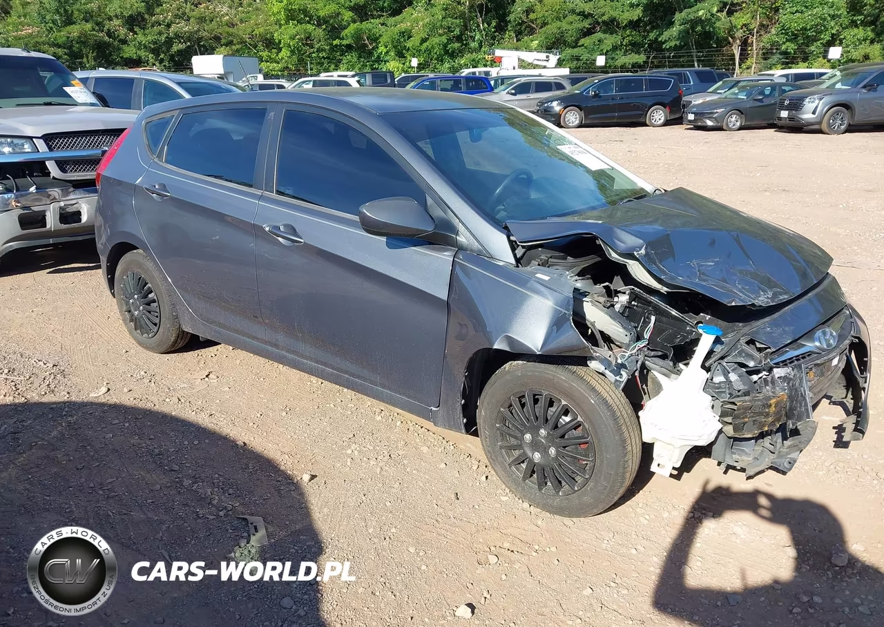 2012 Hyundai Accent Gs