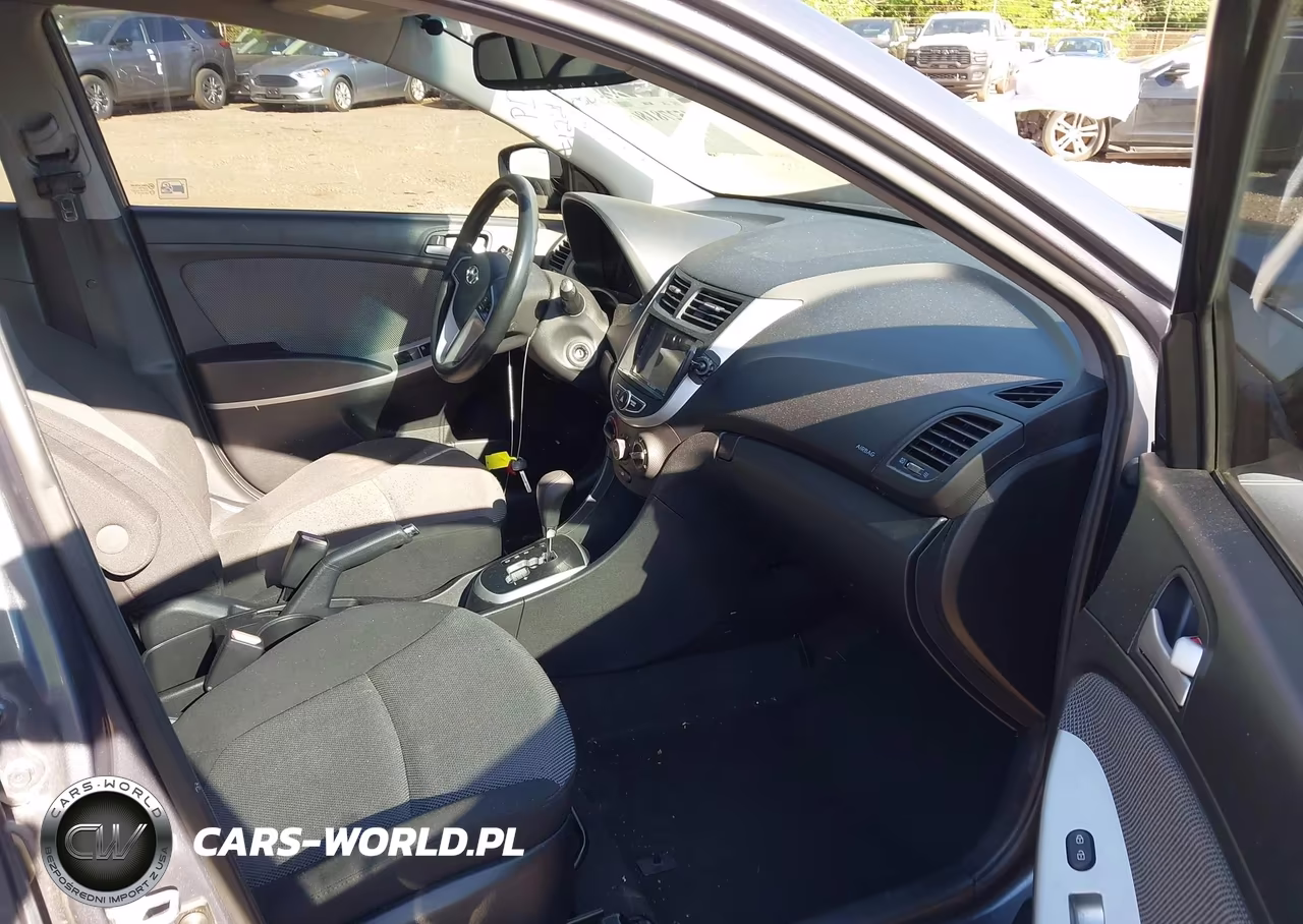 2012 Hyundai Accent Gs VIN:KMHCT5AE7CU046445 - 5