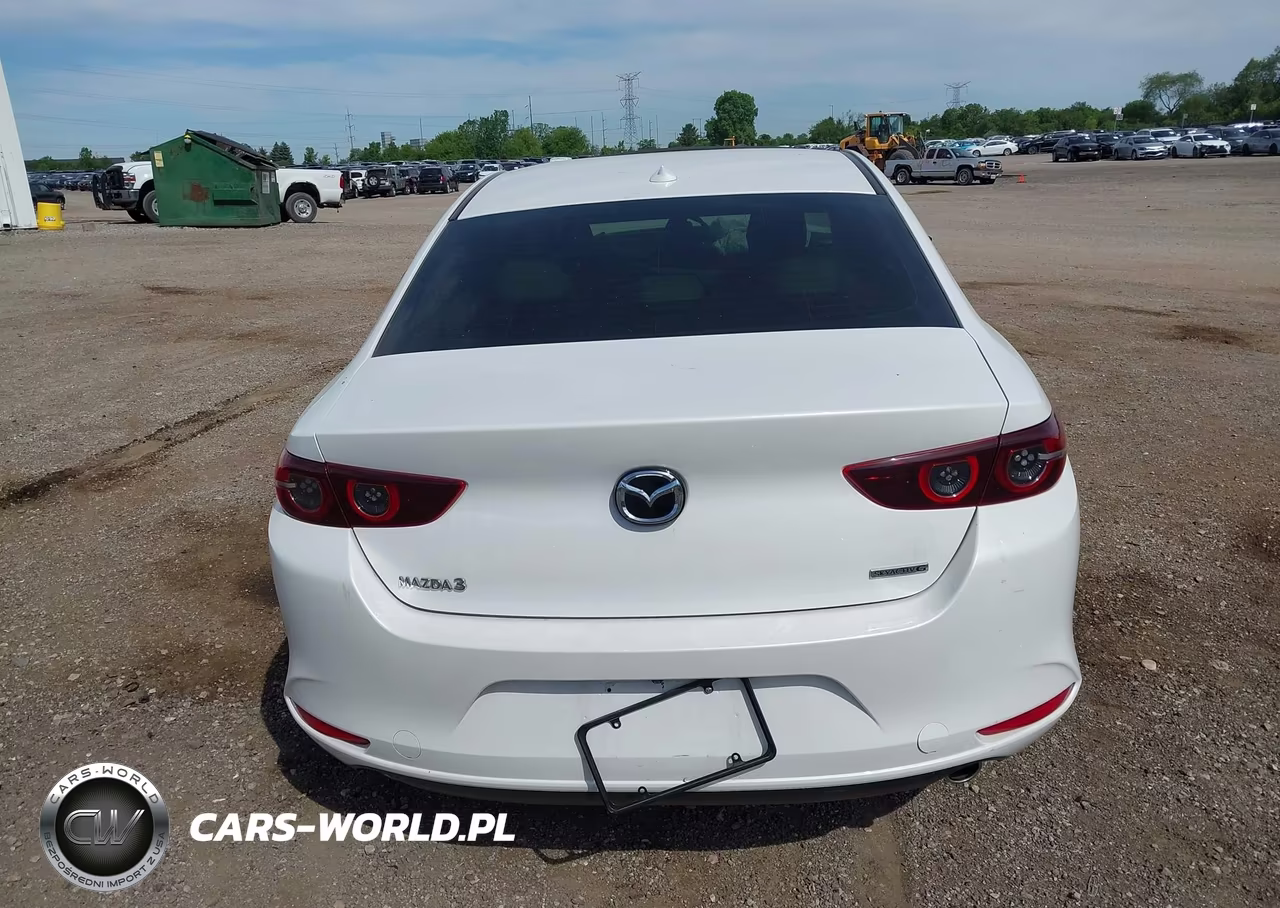 2019 Mazda Mazda3 Premium Package VIN:3MZBPAEM8KM103766 - 16
