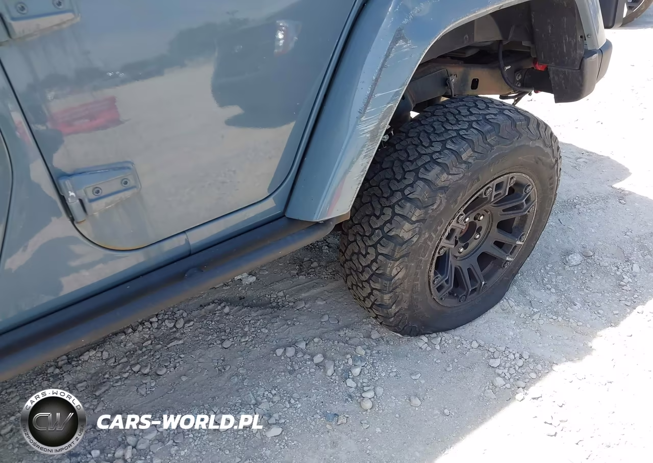2015 Jeep Wrangler Unlimited Rubicon Hard Rock VIN:1C4BJWFGXFL548737 - 12