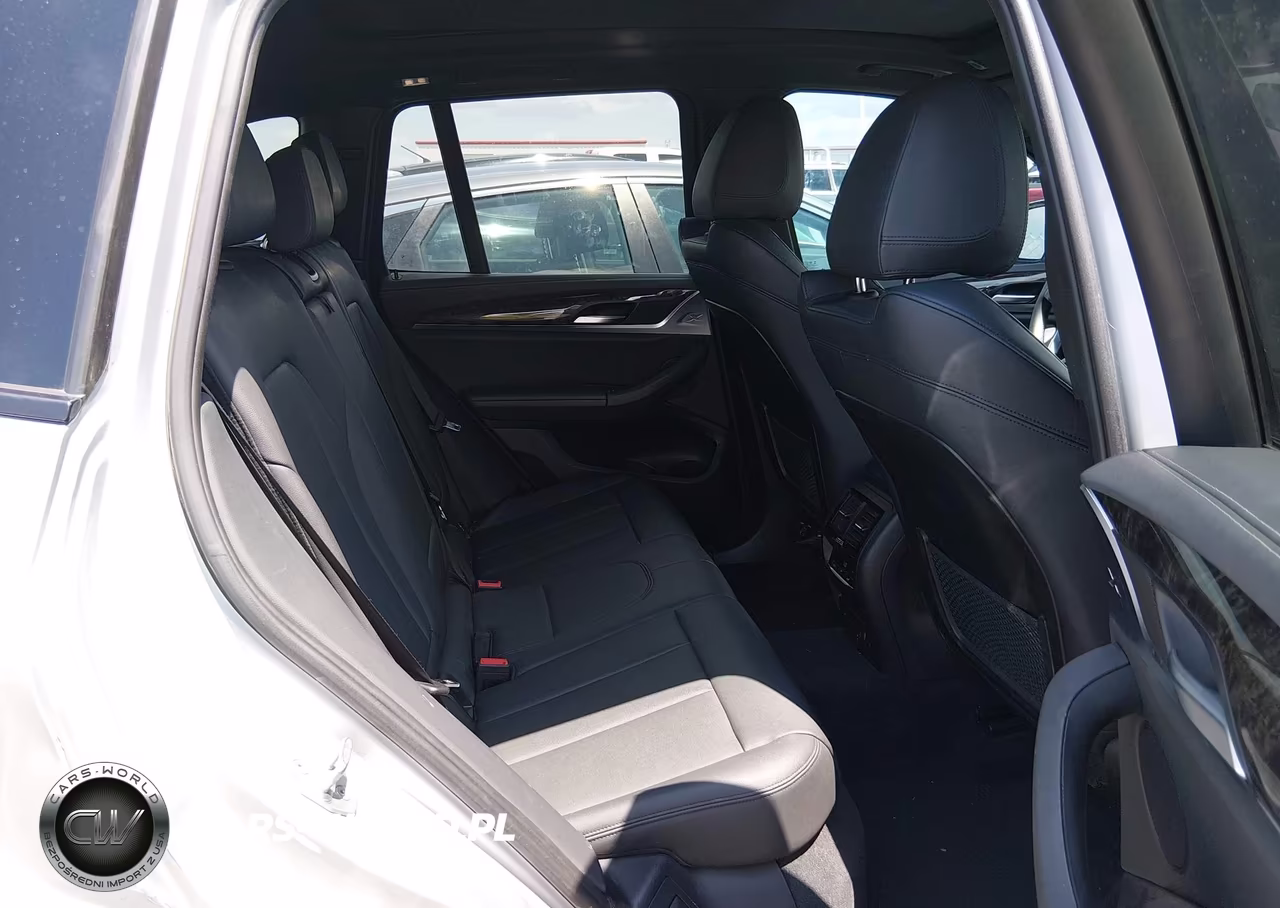 2018 BMW X3 xDrive30I VIN:5UXTR9C51JLC84013 - 8