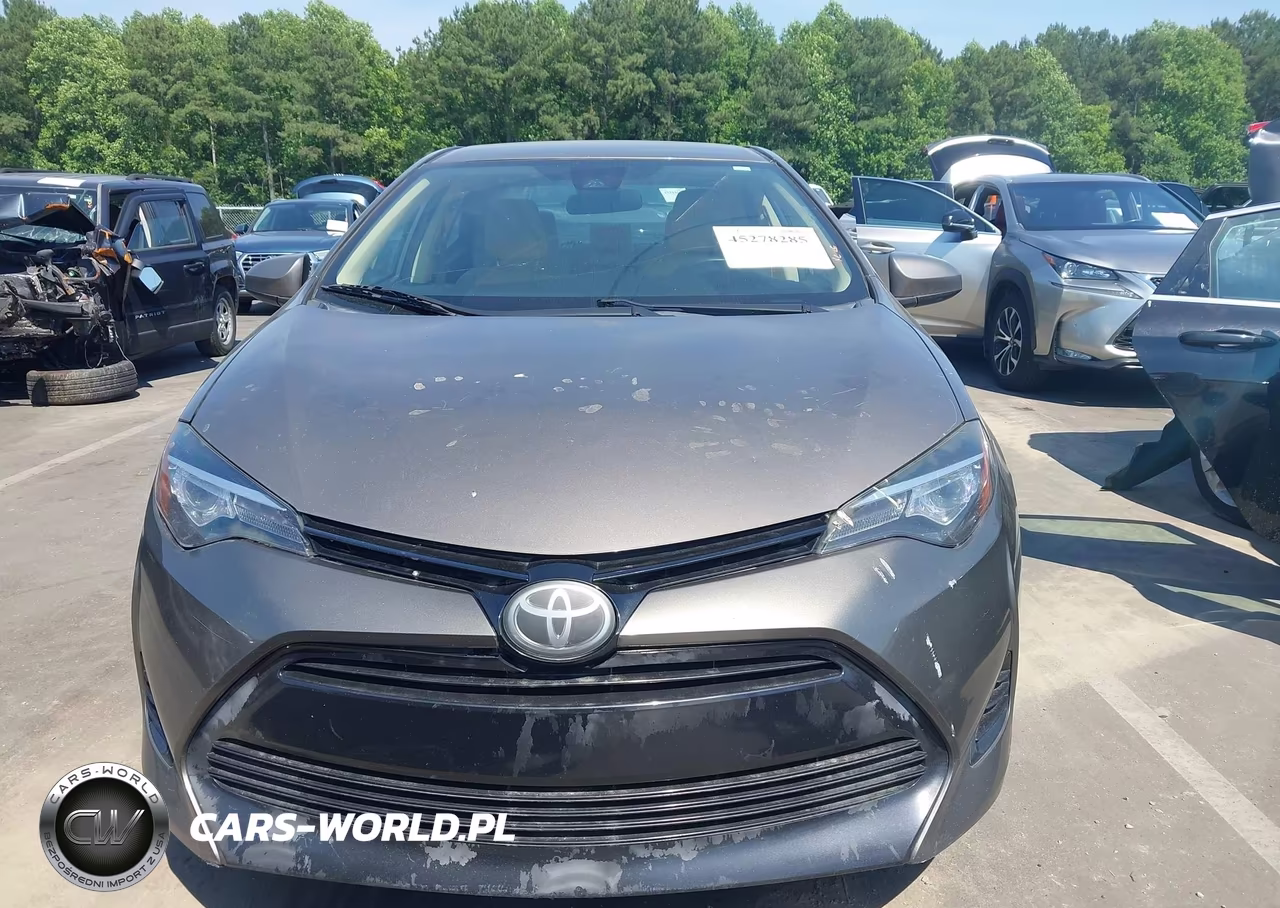 2017 Toyota Corolla Le VIN:2T1BURHE8HC804940 - 12