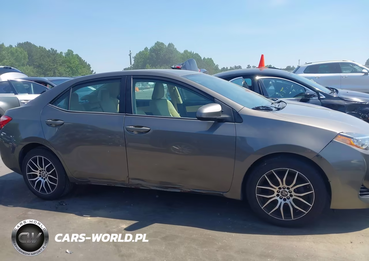 2017 Toyota Corolla Le VIN:2T1BURHE8HC804940 - 13