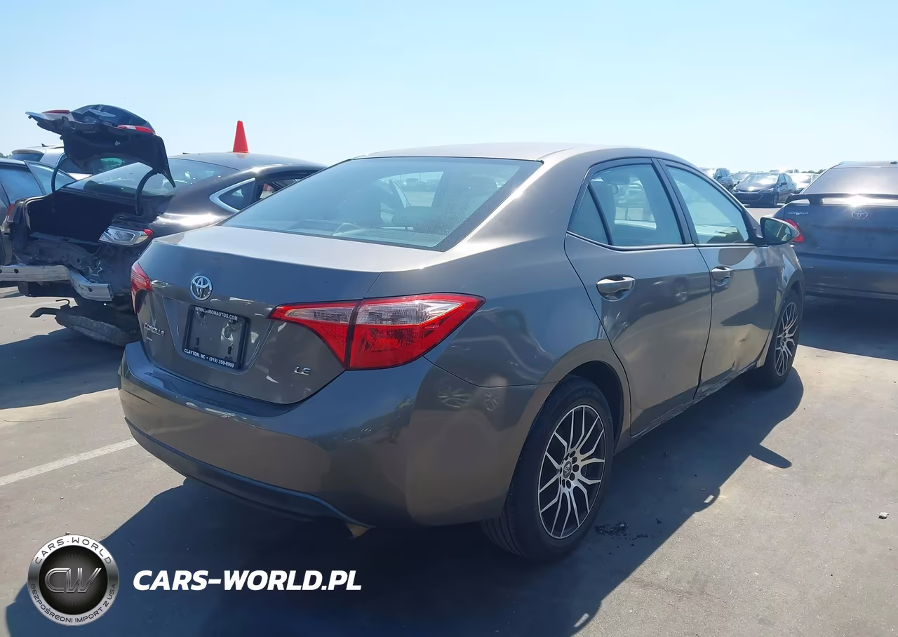 2017 Toyota Corolla Le VIN:2T1BURHE8HC804940 - 4