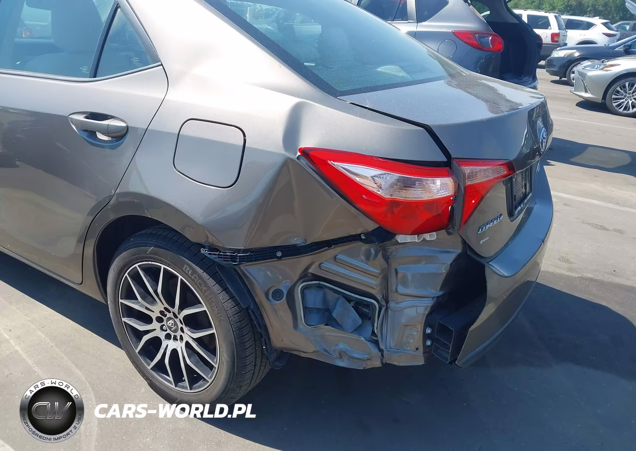 2017 Toyota Corolla Le VIN:2T1BURHE8HC804940 - 6