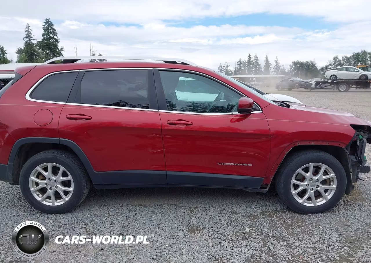 2014 Jeep Cherokee Latitude VIN:1C4PJLCB1EW205616 - 14